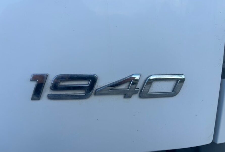 Mercedes Actros  1940