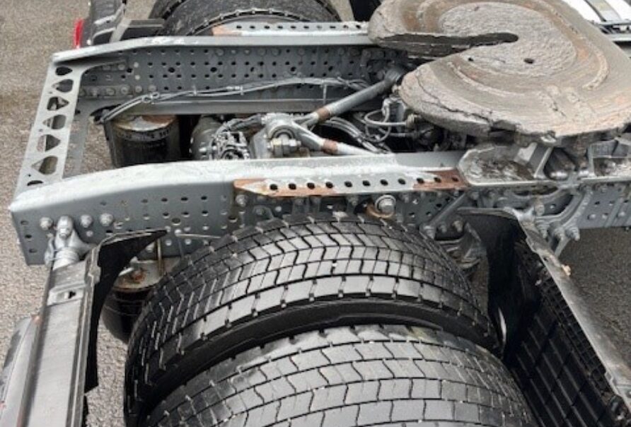 Mercedes Actros  1843