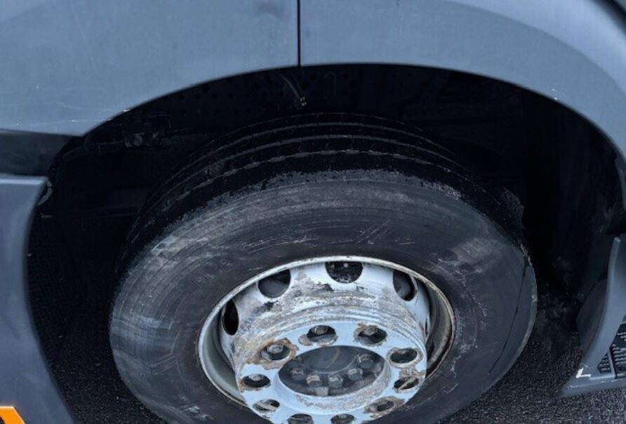 Mercedes Actros   2145