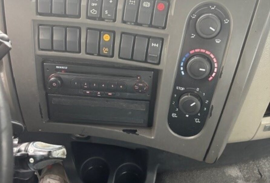 Renault Premium Lander  430 DXI