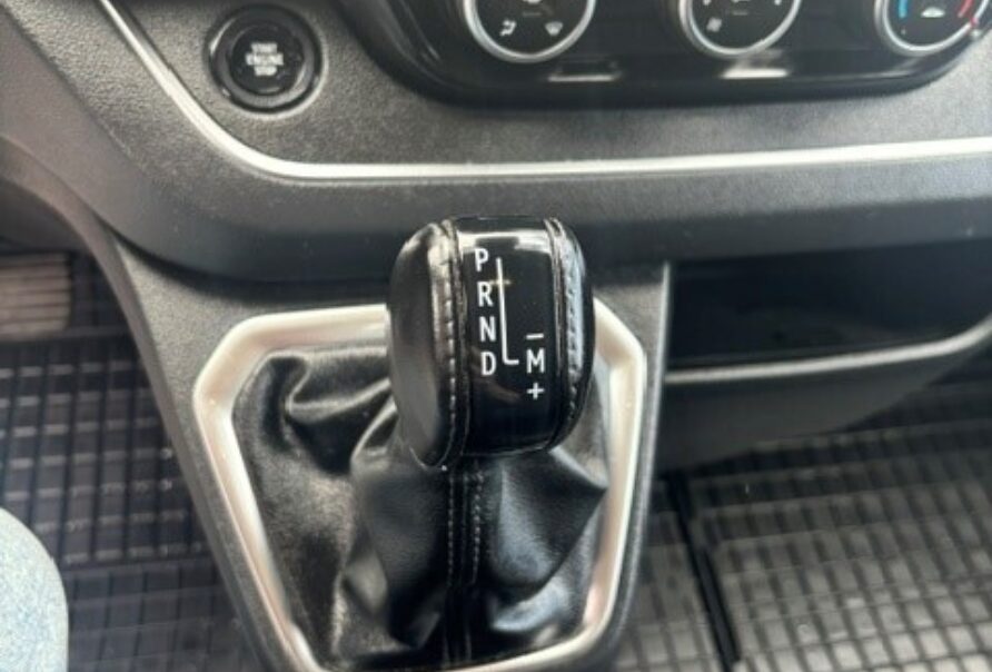 Renault Trafic   Automaat   6 zitplaatsen