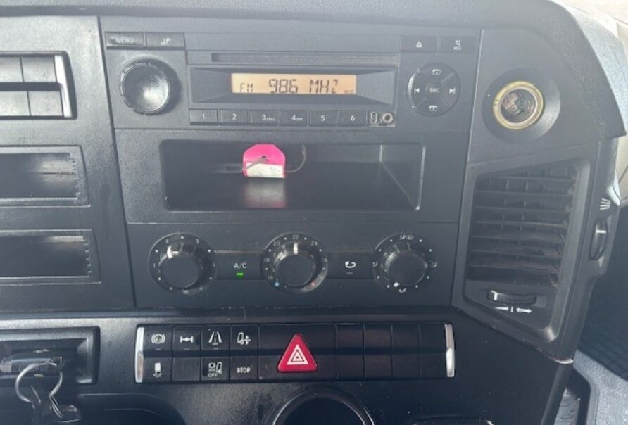 Mercedes Actros  1940