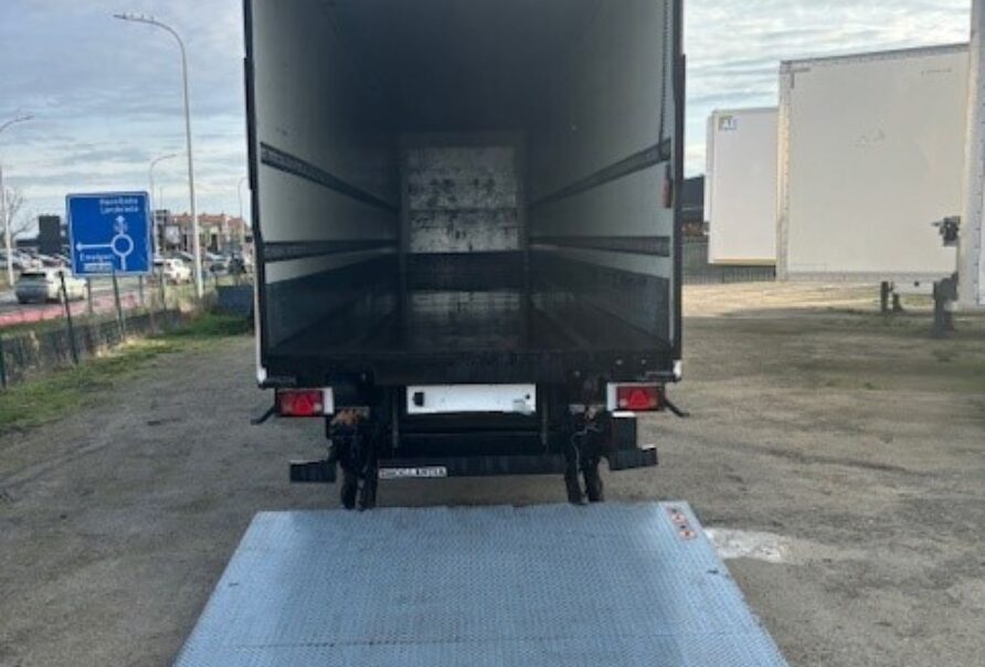 System Trailers gesloten BOX