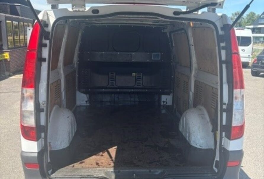 Mercedes Vito  110