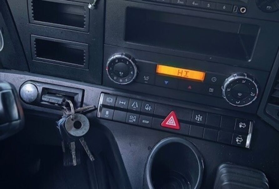 Mercedes Actros   2145