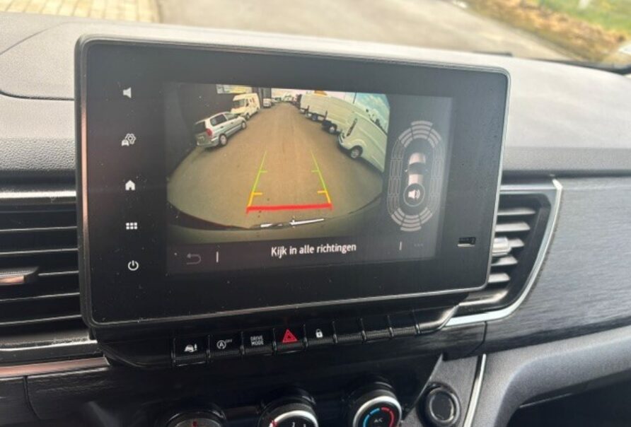 Renault Trafic   Automaat   6 zitplaatsen
