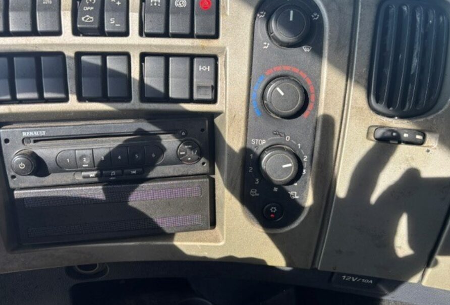 Renault Premium 450