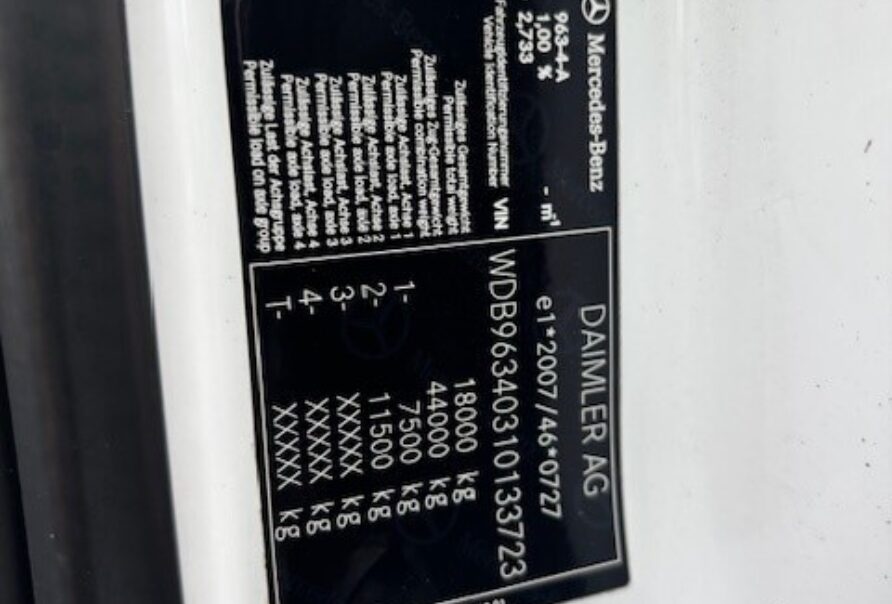 Mercedes Actros  1843