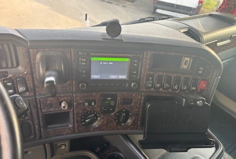 Scania R 450 HIGHLINE    ADR