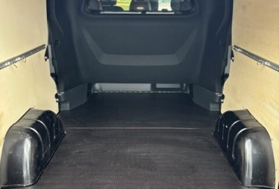 Renault Trafic   Automaat   6 zitplaatsen
