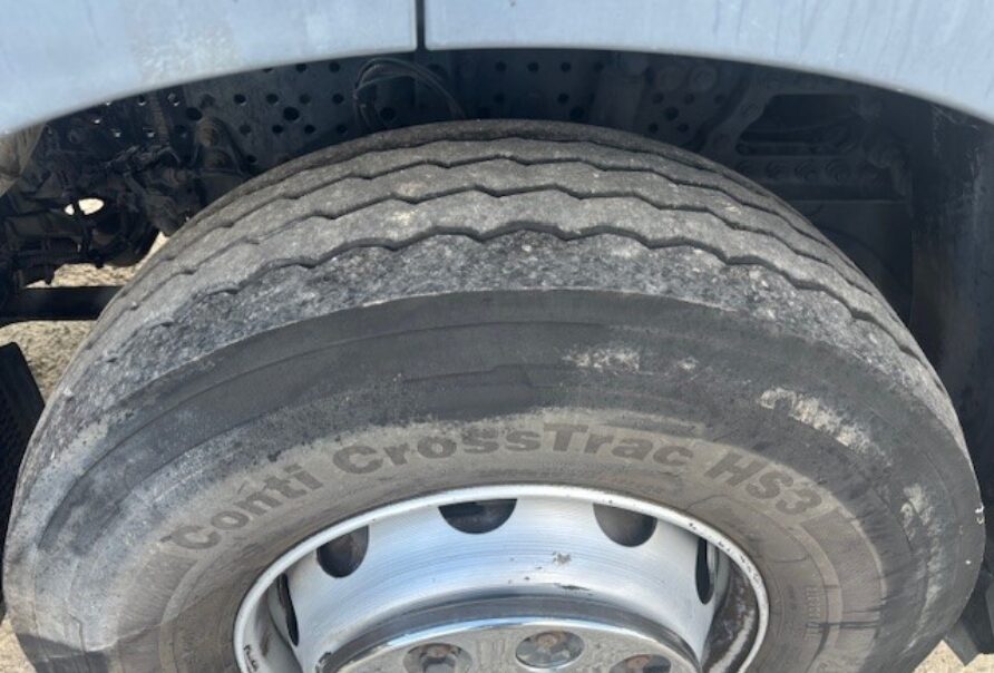 Mercedes Actros  1940