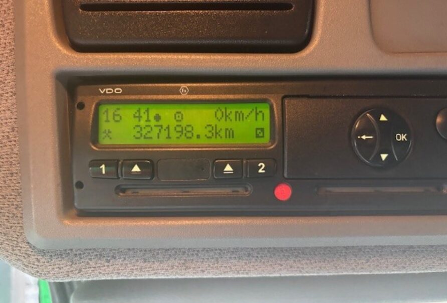 Mercedes Atego  1018