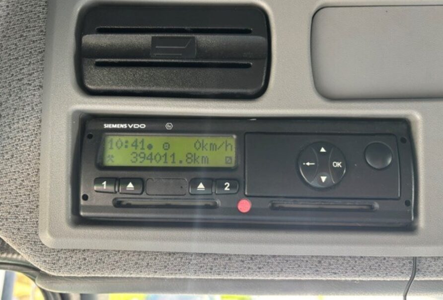 Mercedes Atego   815