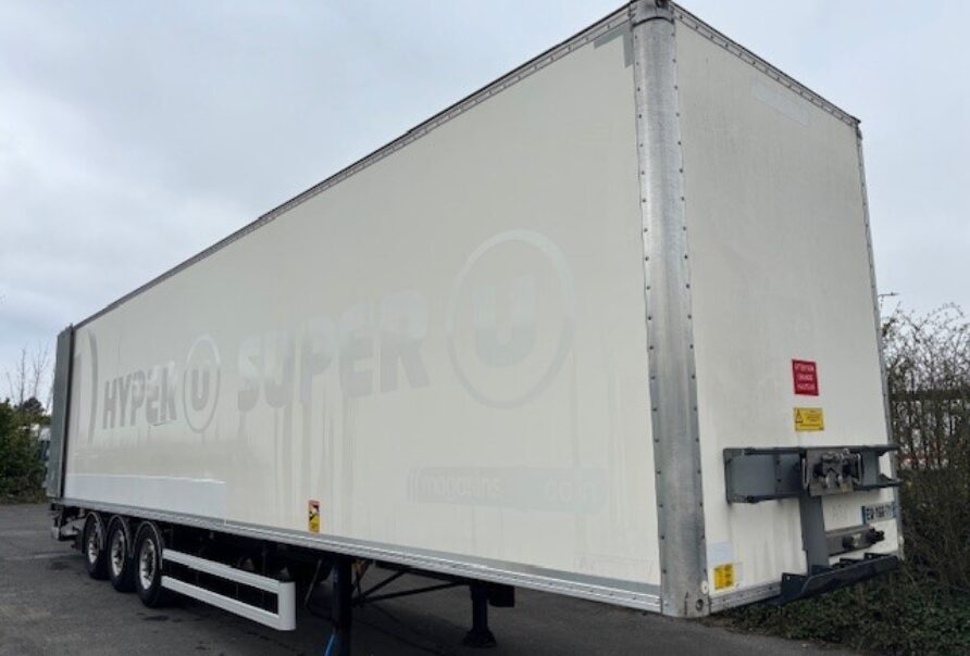 Freuhauf   Boxtrailer   2M95