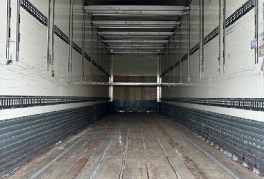 Freuhauf   Boxtrailer   2M95