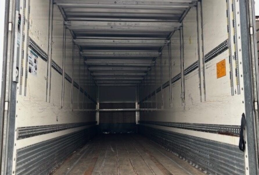 Freuhauf   Boxtrailer   2M95