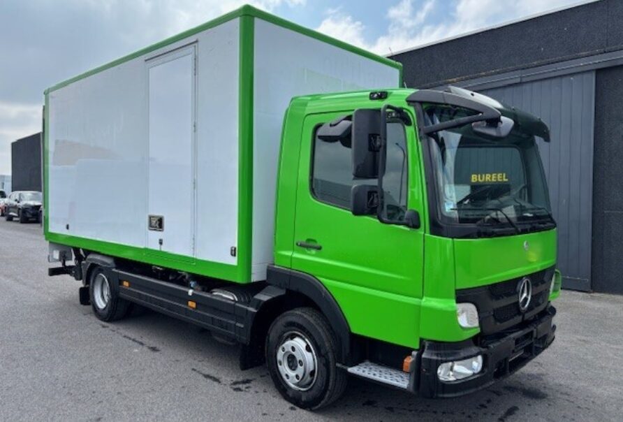 Mercedes Atego   918