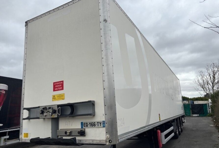 Freuhauf   Boxtrailer   2M95