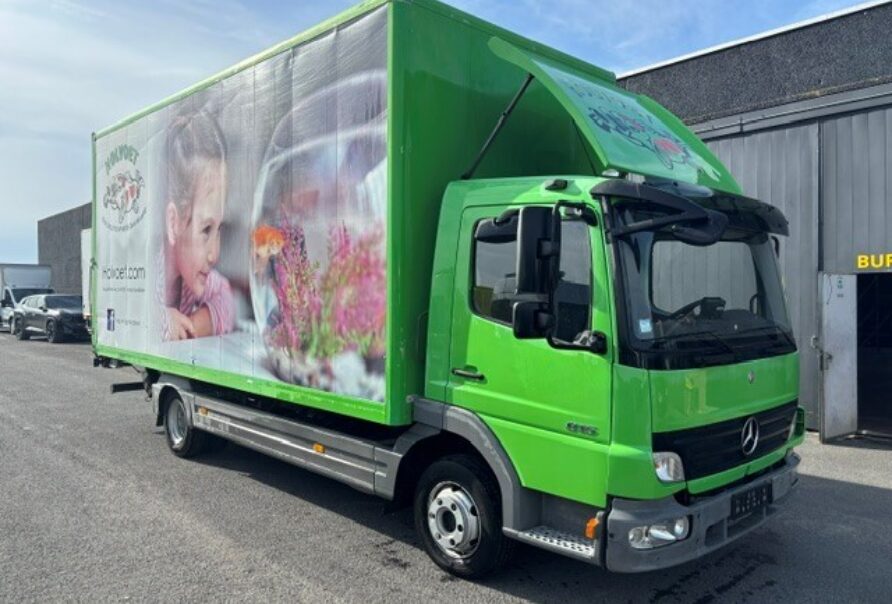 Mercedes Atego   815
