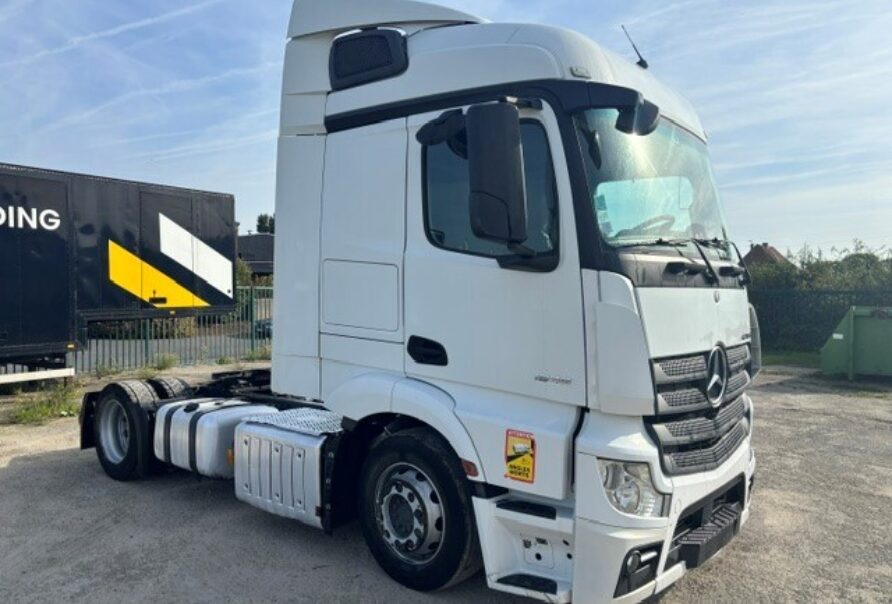 Mercedes Actros   1845   mega