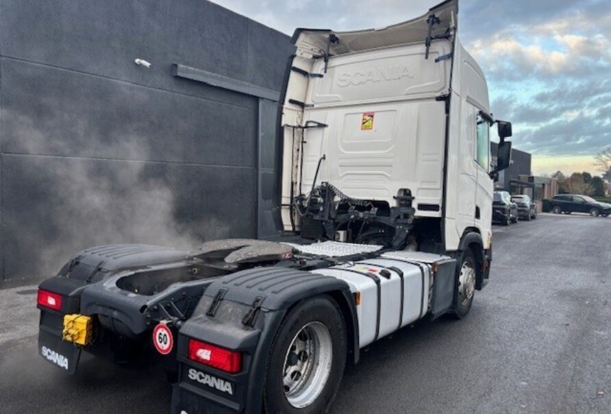 SCANIA R 450     4 PIECES FOR SALE