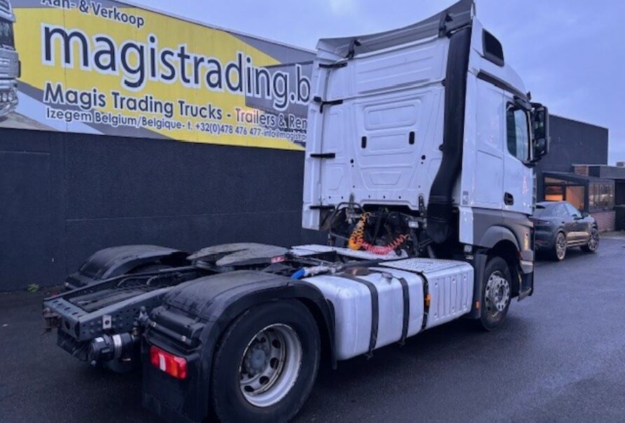 Mercedes Actros   2145