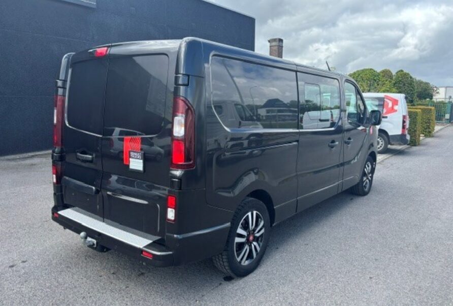 Renault Trafic   Automaat   6 zitplaatsen