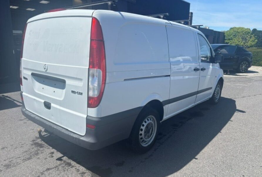 Mercedes Vito  110
