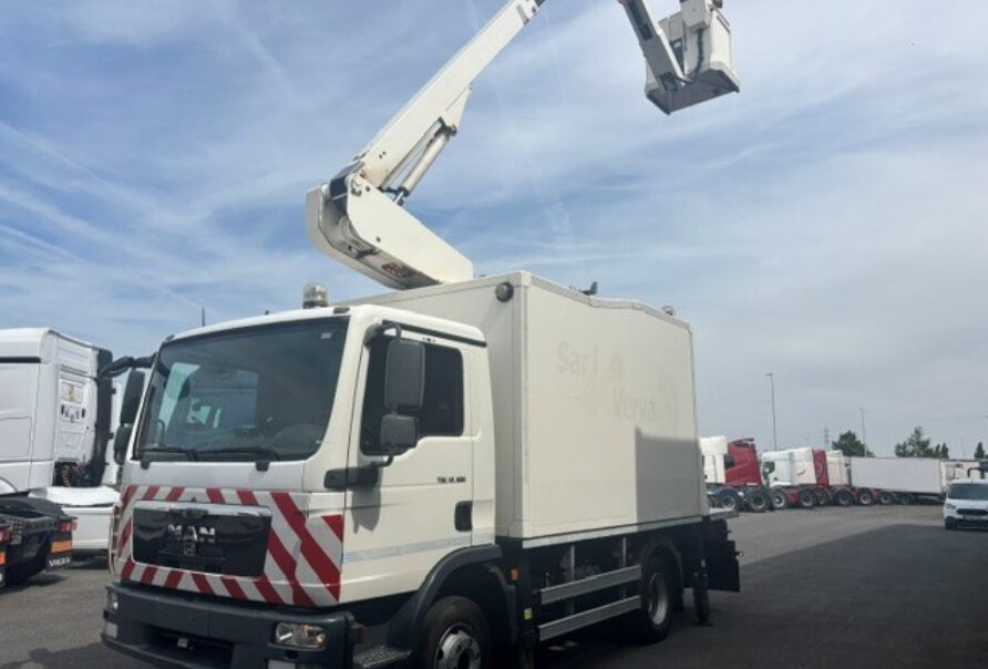 MAN TGL  12.180  HOOGTEWERKER