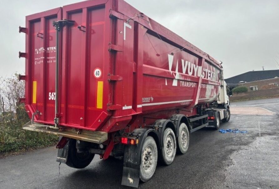 Schmitz Cargobull Damaged