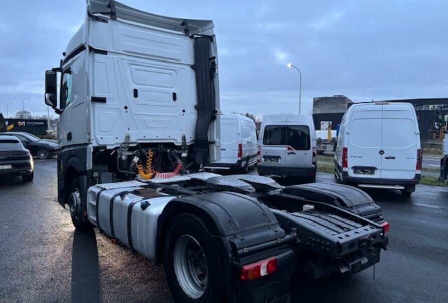 Mercedes Actros   2145