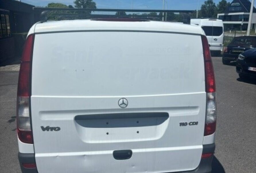 Mercedes Vito  110