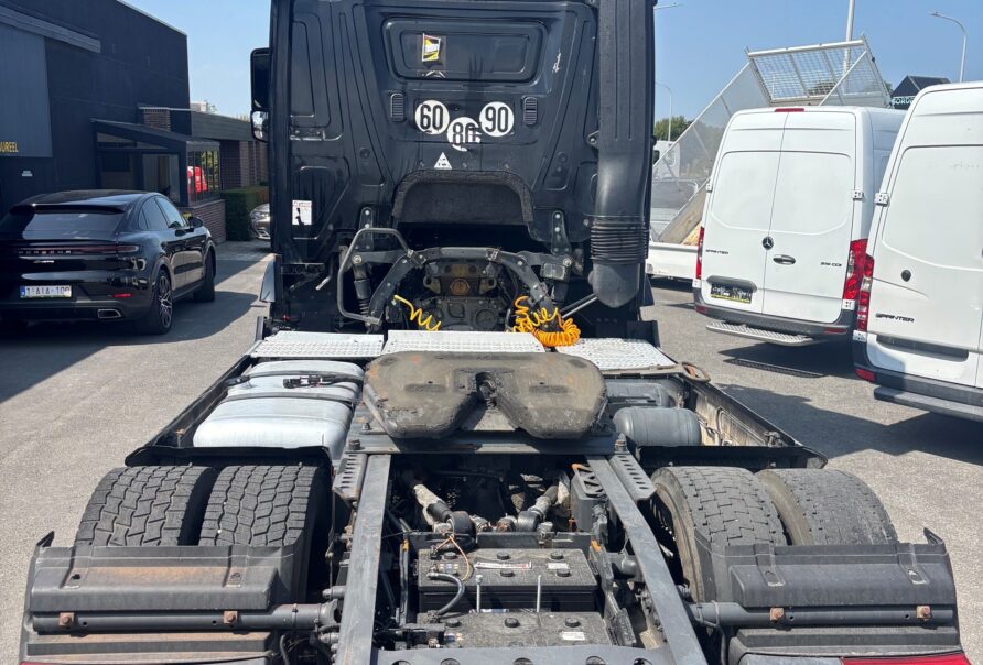 Mercedes Actros  1845