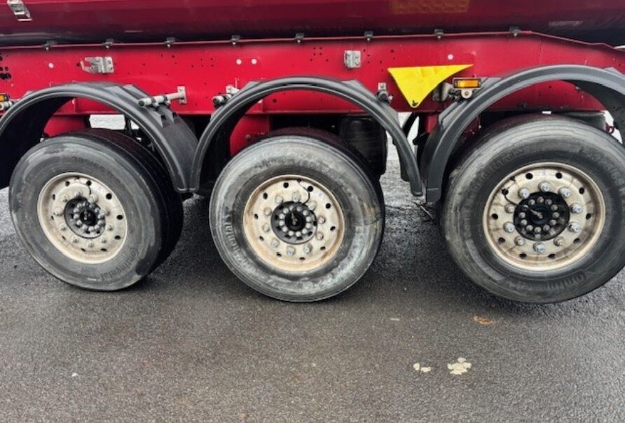 Schmitz Cargobull Damaged