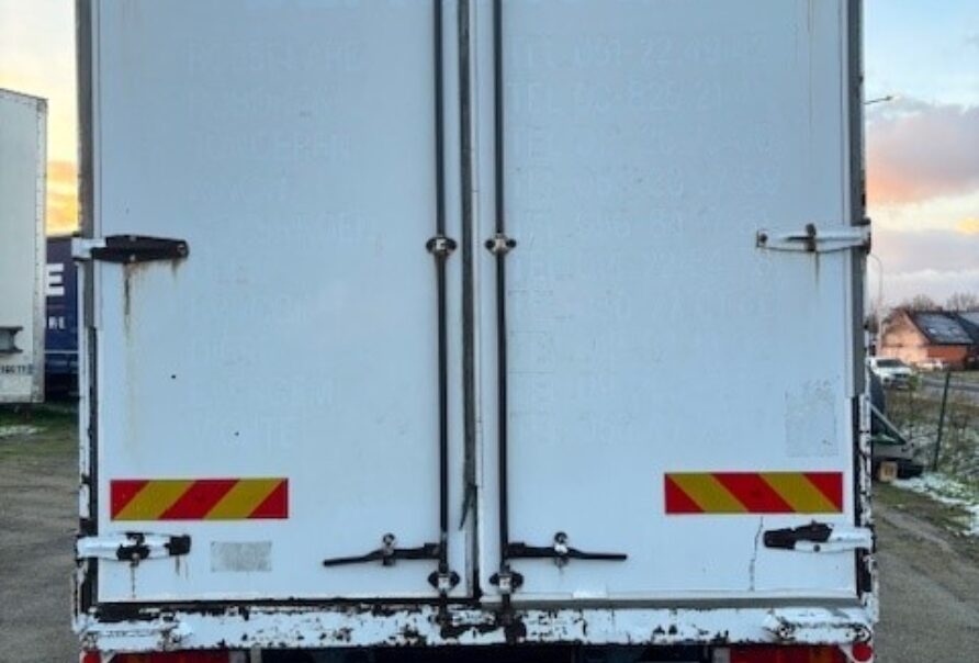 Mercedes Atego   918