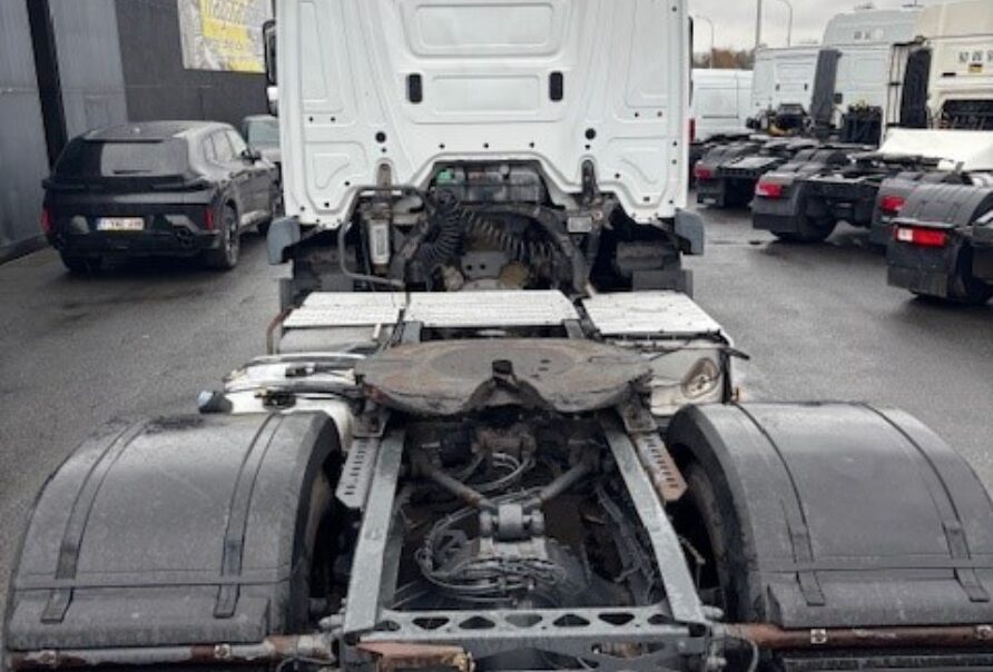 Mercedes Actros  1843