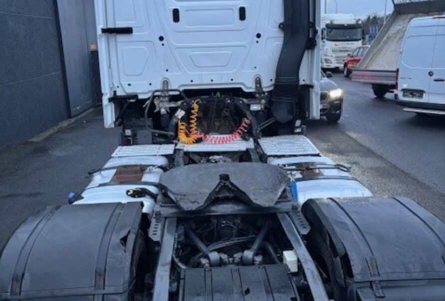 Mercedes Actros   2145