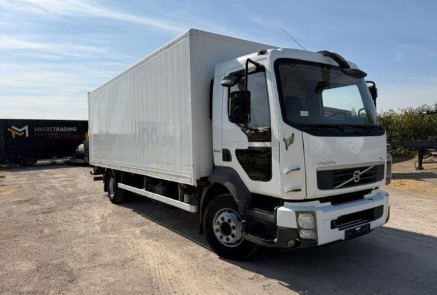 VOLVO FL 240