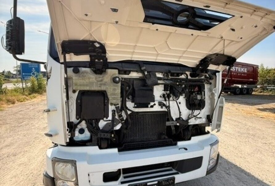 VOLVO FL 240