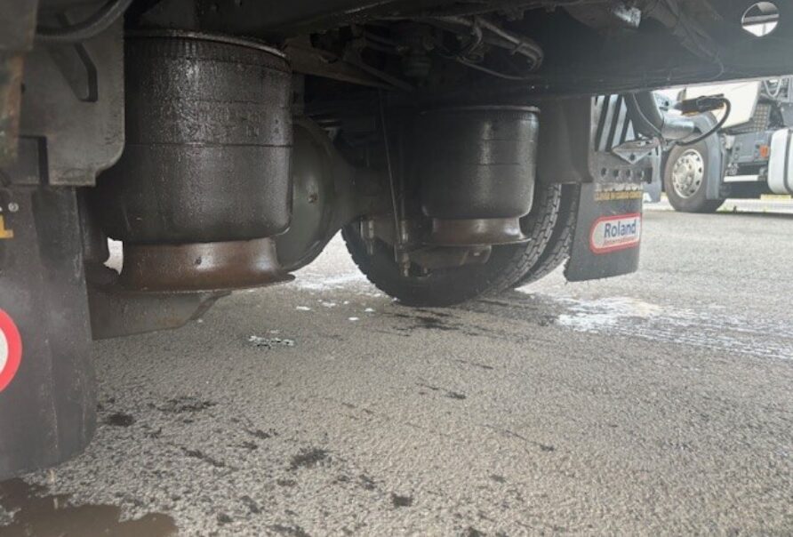 Mercedes Atego  1018