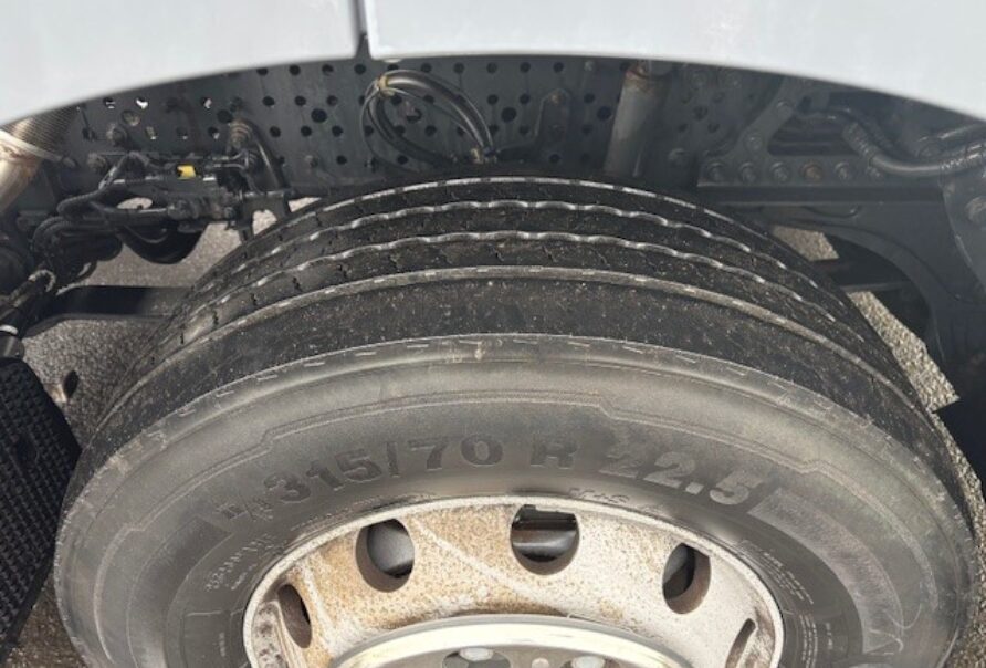 Mercedes Actros  1843