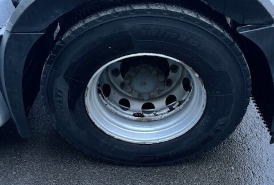 Mercedes Actros   2145