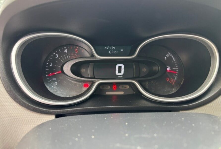 Renault Trafic   145 PK