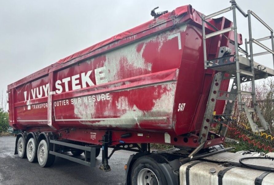 Schmitz Cargobull Damaged