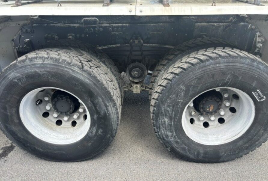 Volvo FM  410   8X4  Betonmixer
