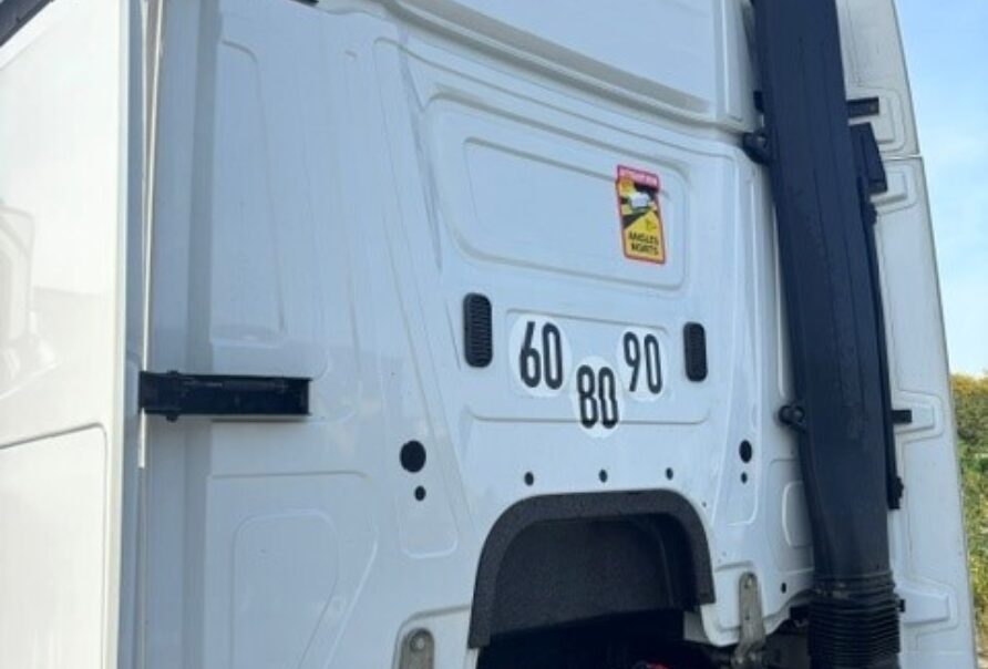 Mercedes Actros   1845   mega