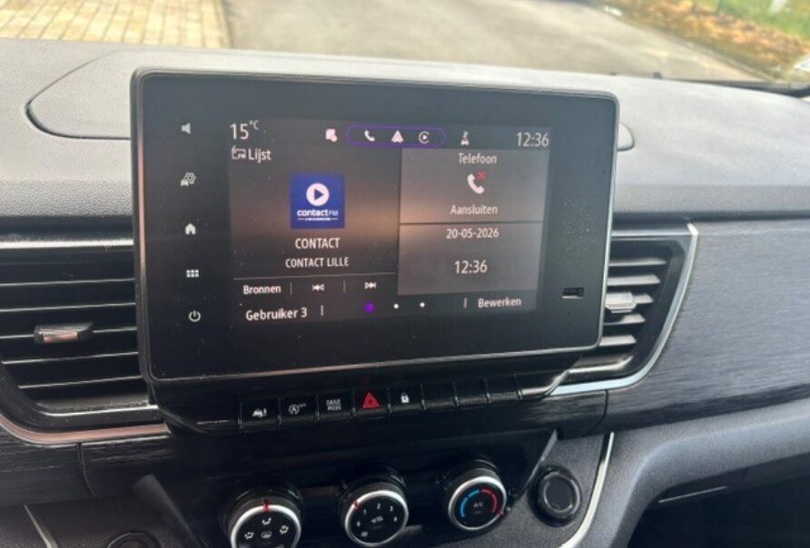 Renault Trafic   Automaat   6 zitplaatsen