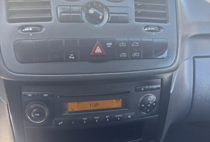 Mercedes Vito  110