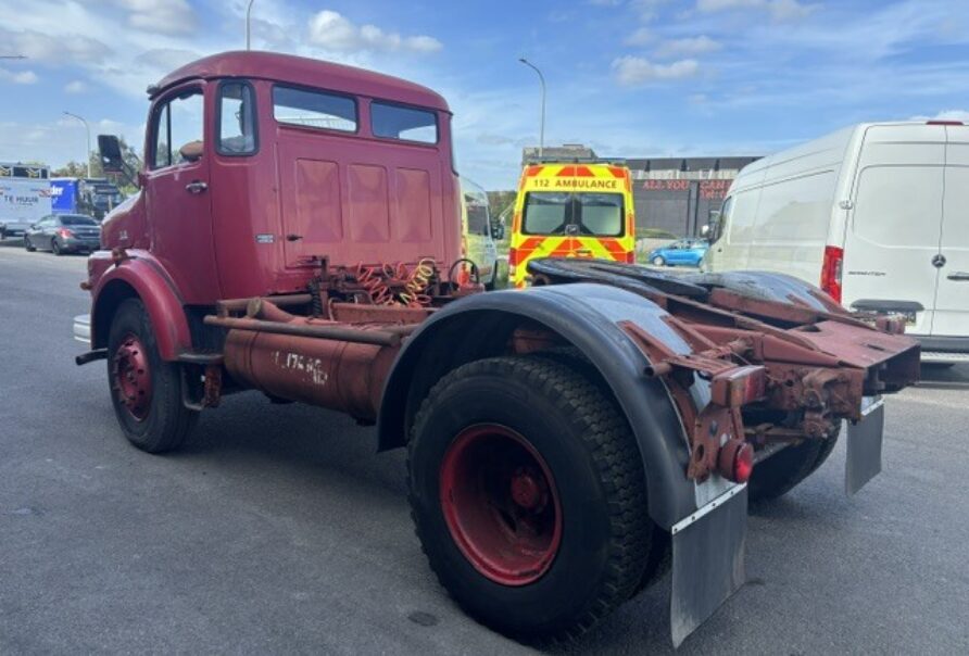 Mercedes 1418