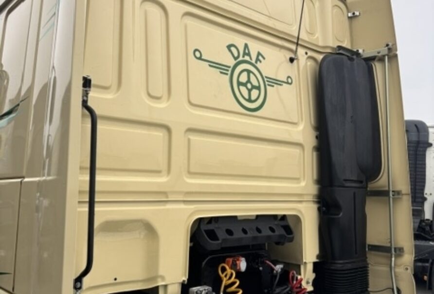 DAF XF 480  SPACE CAB   MANUAL GEARBOX